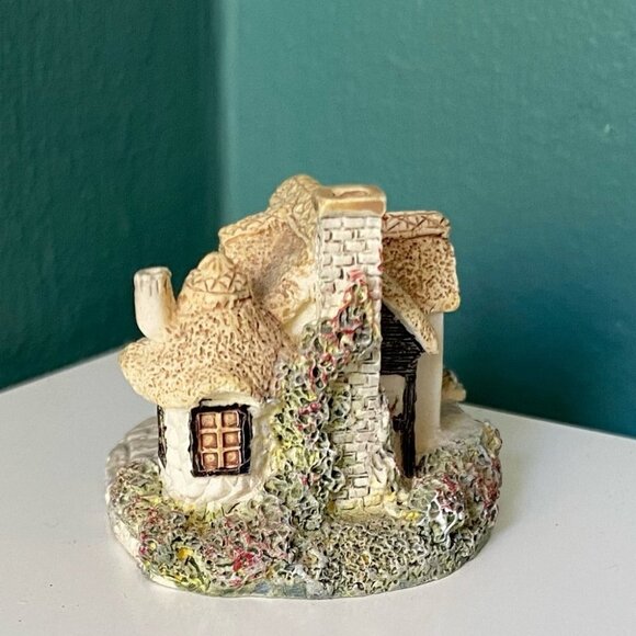 Epl The Aristocrats Collection Miniature English Country Old Cottage Figurine - Picture 6 of 9